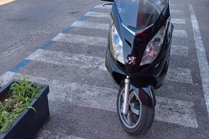 Scooter Peugeot Satelis