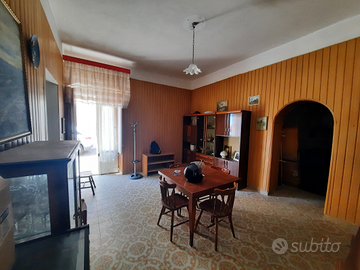 Casa Carloforte, angolo Piazza Pegli