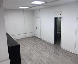 Locale in via Enrico Fermi Utenze incluse