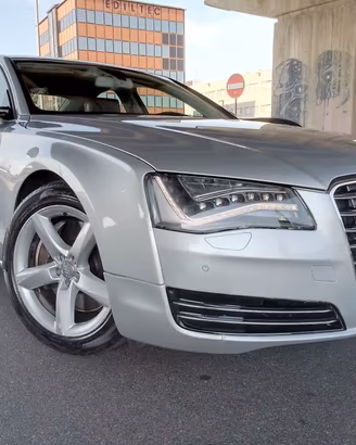 Audi A8 4.2 V8 FSI quattro tiptronic