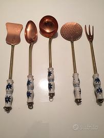 Set cucina in rame e ceramica decorata