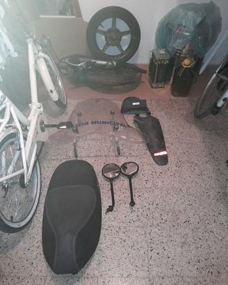 Pezzi di ricambio per piaggio liberty 50 s