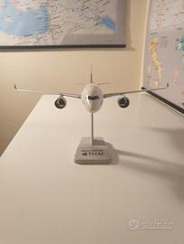 AIRBUS A350-900 THAI AIRWAYS HOGAN 1-200