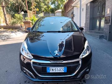 Peugeot 208 1.2 benzina 2018 solo 78.000 km