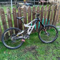 Bici downhill/freeride/enduro