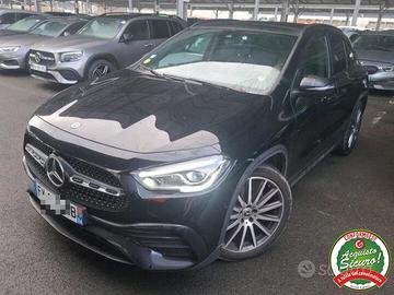 MERCEDES-BENZ GLA 200 d Auto Premium AMG *TETTO*