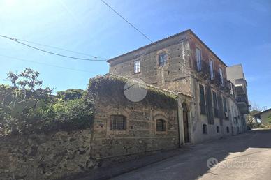 VILLA SINGOLA A ALÌ TERME