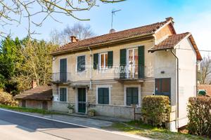 CASA INDIPENDENTE CON GIARDINO PRIVATO