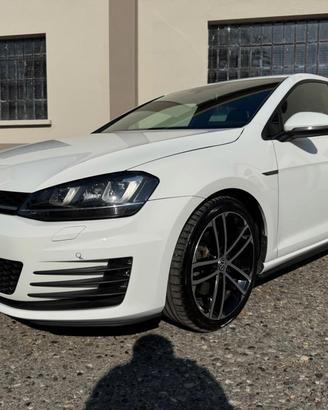 VOLKSWAGEN Golf GTD 2.0 TDI 5p. DSG BlueMotionTe