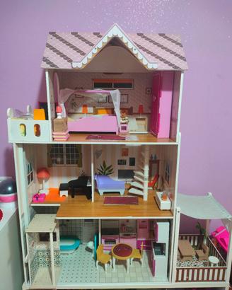 Casa Barbie in legno piú accessori 