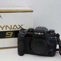 Minolta Dynax 9 corpo macchina prof.le 35mm + zoom