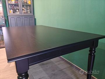 Tavolo IKEA nero