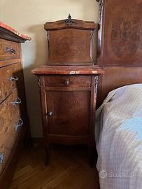 Coppia comodini vintage con piano in marmo