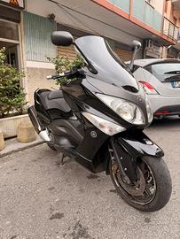 Yamaha T-Max 500