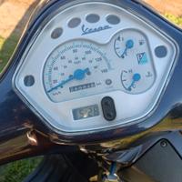 VESPA GRANTURISMO 200