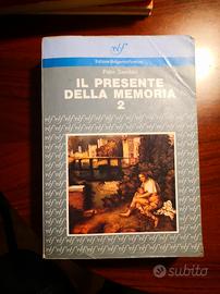 Libro vintage  - il presente della memoria 2