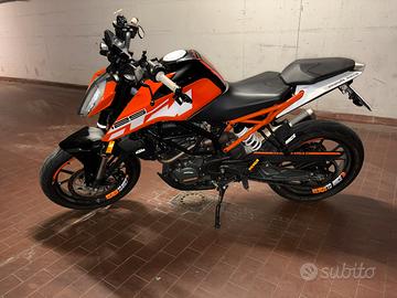 duke 125 2017