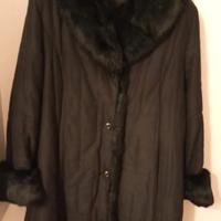 Cappotto con collo e polsi vero pelo lapin