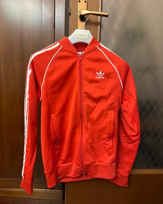 Completo Adidas + t-shirt