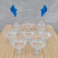 Set in vetro coppette e bortiglie
