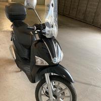 Liberty 125 Scooter