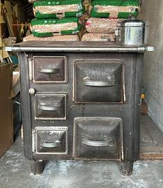 Stufa a legna d’Epoca Littoria 900 del 1900