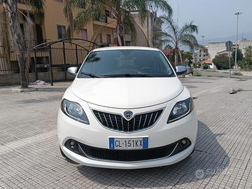 Lancia ypslon 1200 ibrida 29 mila km unico proprie
