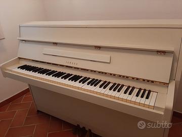 Pianoforte YAMAHA bianco