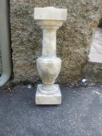 colonna antica in marmo da restaurare