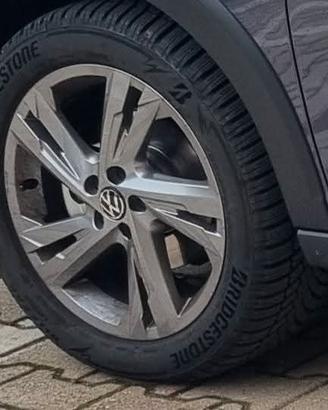 set di ruote invernali VW da 17 come nuove