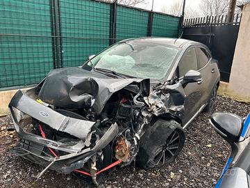 Ford Puma sinistrata incidentata Hybrid 125 aut. T
