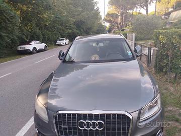 Audi Q5 2.0 tdi business 