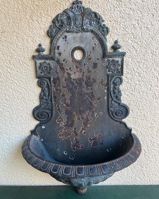 Fontanella in ghisa primi del 900