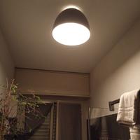 lampadari, più applique di Artemide..