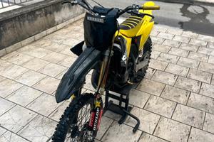Suzuki rm 125