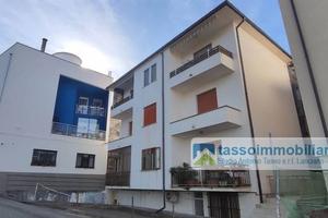 Appartamento di 140 m² con 5 locali e box auto a A