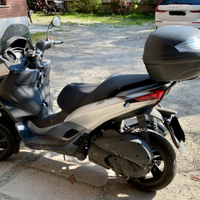 Piaggio mp3 300 hpe sport
