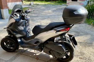 Piaggio mp3 300 hpe sport