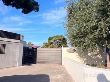 VILLA A SCHIERA A BARI