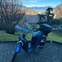 Askoll eS2 - come nuovo - Bauletto + Parabrezza