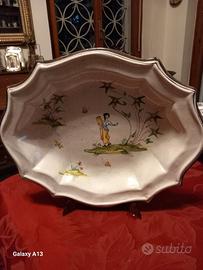 Piatto da portata in ceramica di Orvieto.