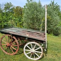 Vecchio Carro agricolo in legno