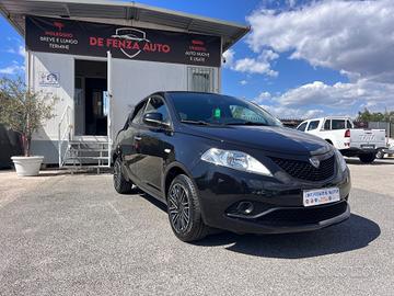 Lancia Ypsilon 1.2 69 CV 5 porte S&S Elefantino Bl