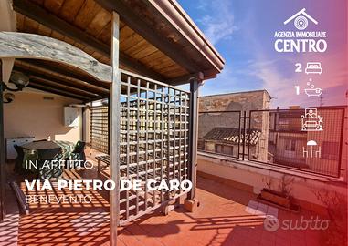 Appartamento con terrazzo in centro storico