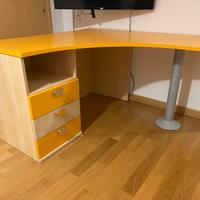 Scrivania da camera angolare