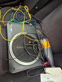 Subwoofer sottosedile sony