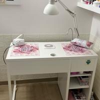 Tavolo manicure con aspiratore