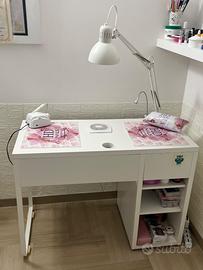 Tavolo manicure con aspiratore