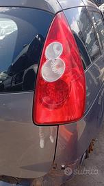 CHEVROLET MAZDA 5 2011 FANALE POSTERIORE DX SX