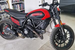 DUCATI SCRAMBLER allestimento Full Throttle